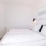 6 Person In