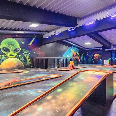 6 Person In Апартаменты *